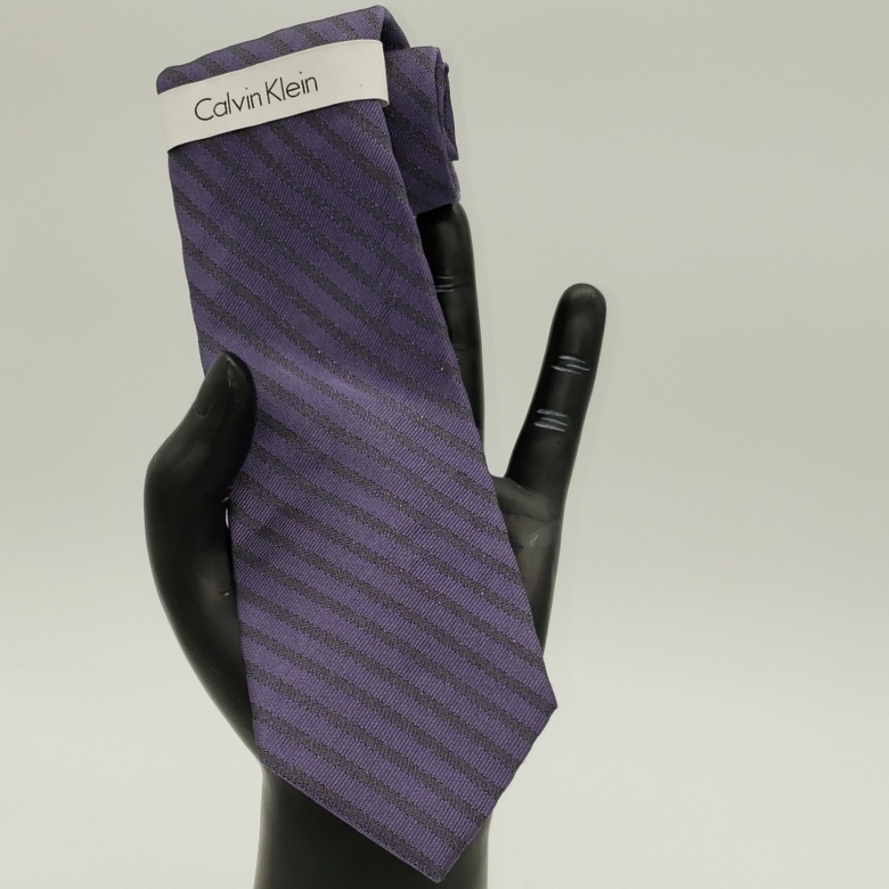 CALVIN KLEIN MAN TIE